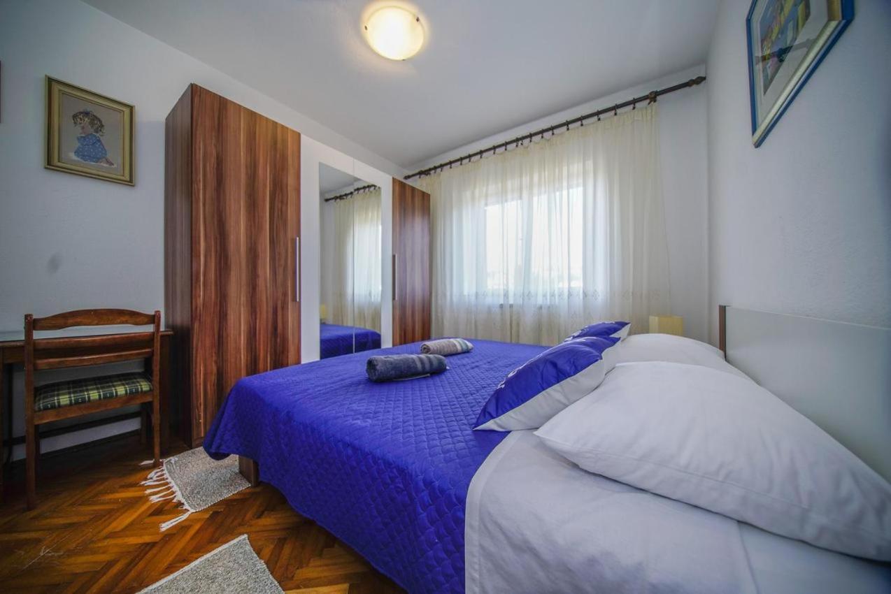 Apartman Mate Splitska Exterior photo