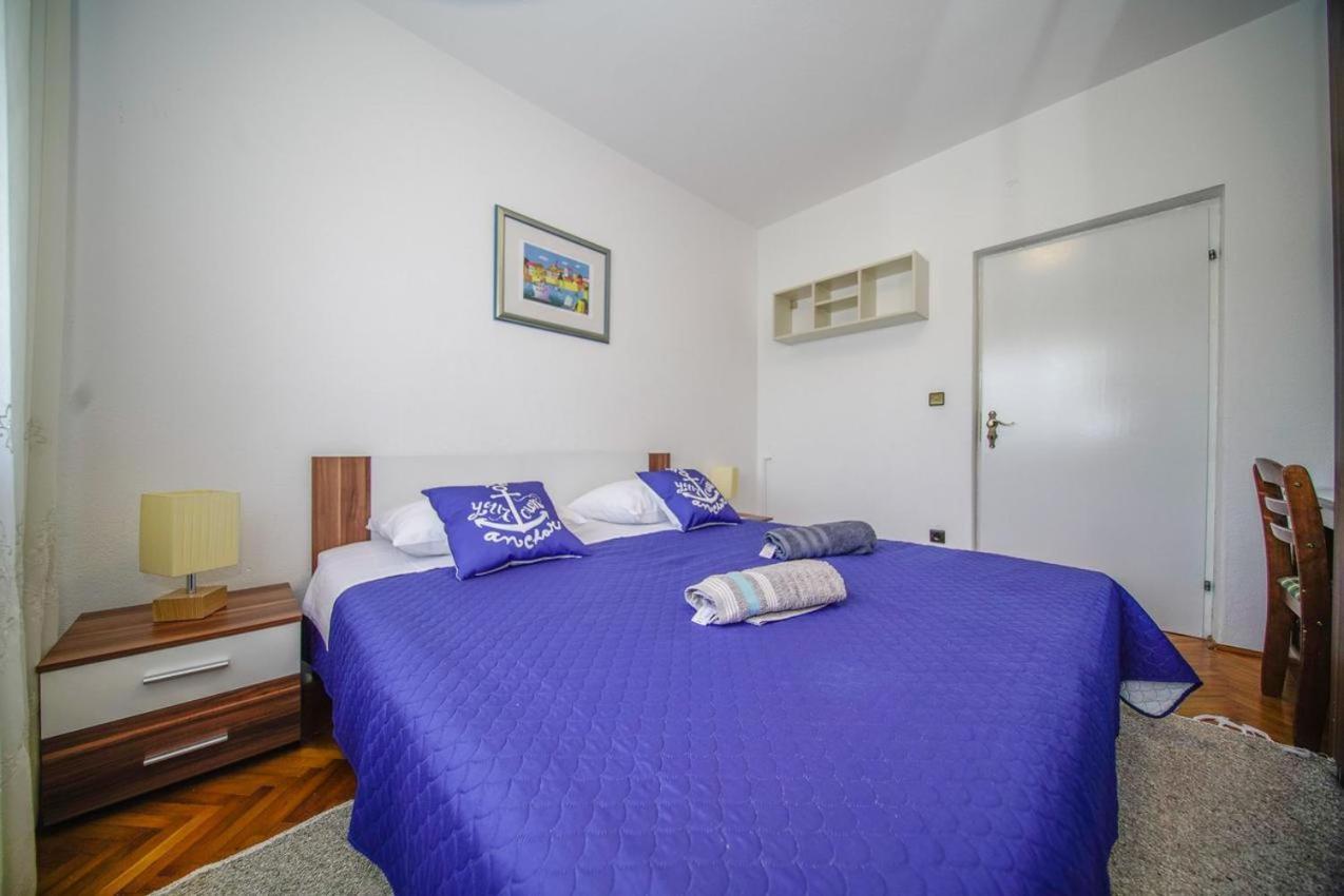 Apartman Mate Splitska Exterior photo